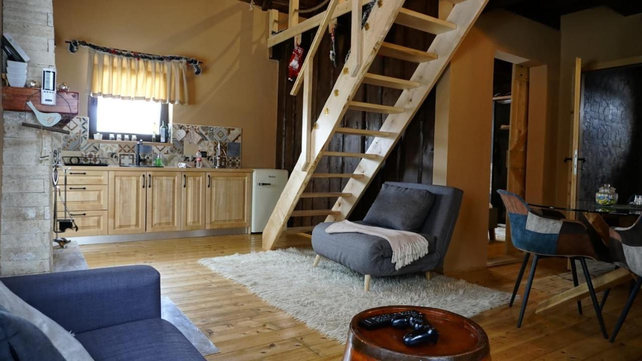 Chalet House S&d *